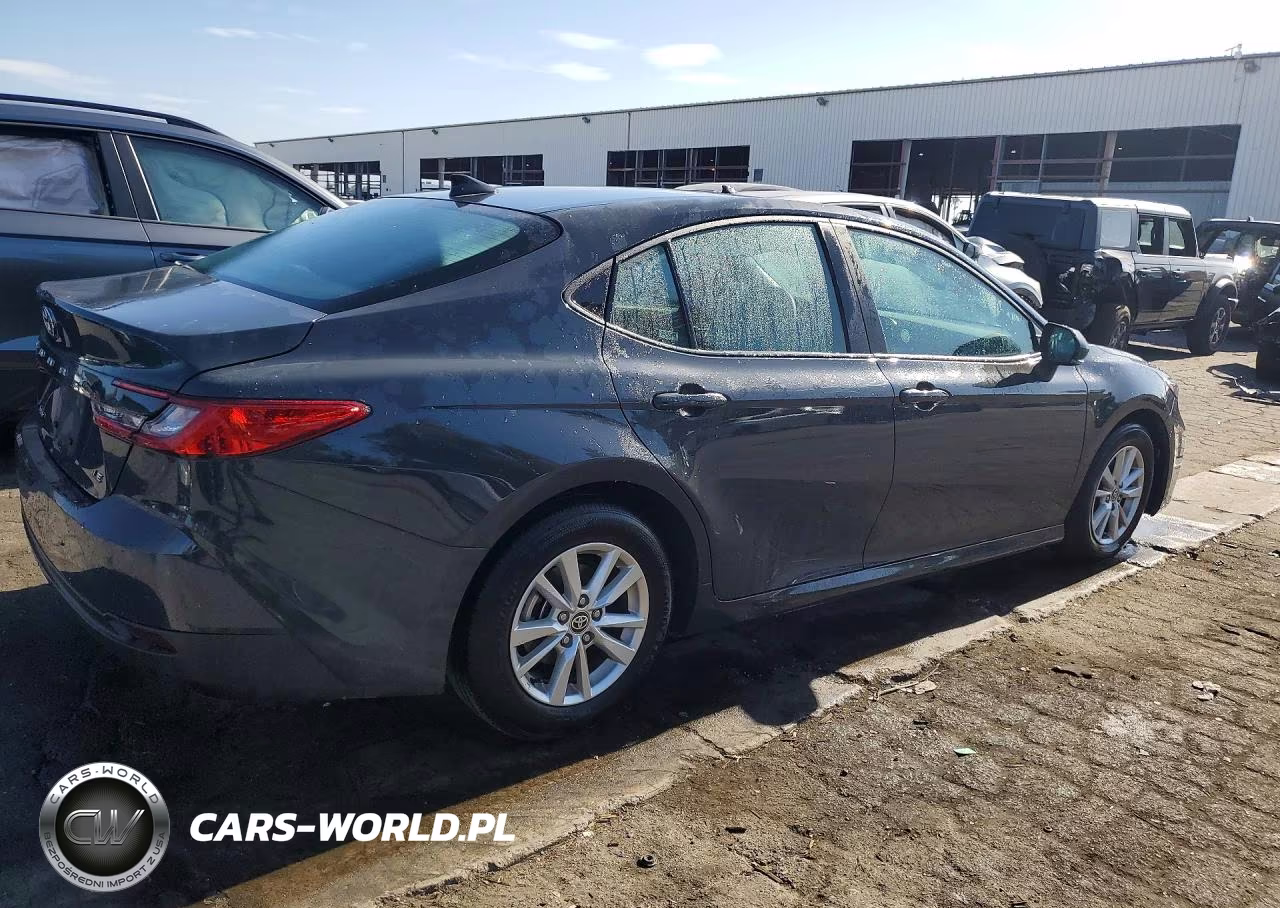 2025 Toyota Camry Le VIN:4T1DAACK1SU103694 - 3