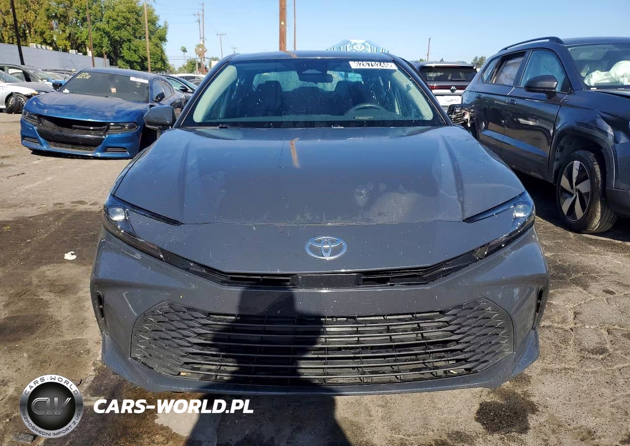 2025 Toyota Camry Le VIN:4T1DAACK1SU103694 - 5