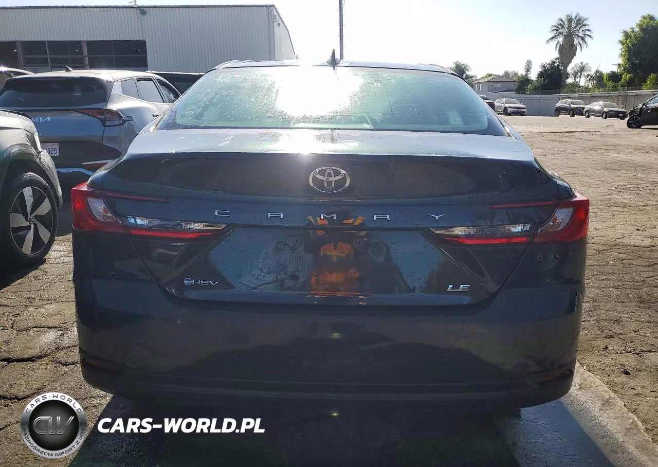 2025 Toyota Camry Le VIN:4T1DAACK1SU103694 - 6