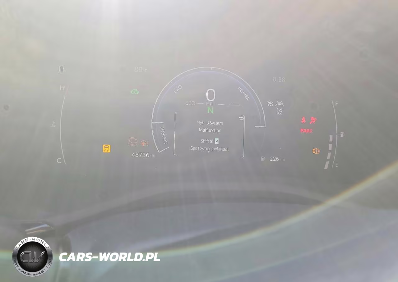 2025 Toyota Camry Le VIN:4T1DAACK1SU103694 - 9