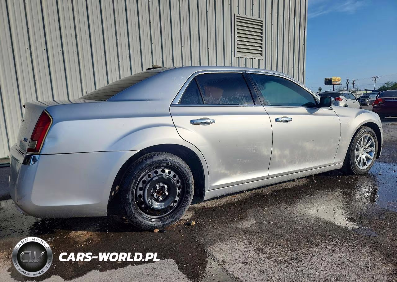 2012 Chrysler 300 Limited VIN:2C3CCACGXCH210354 - 6