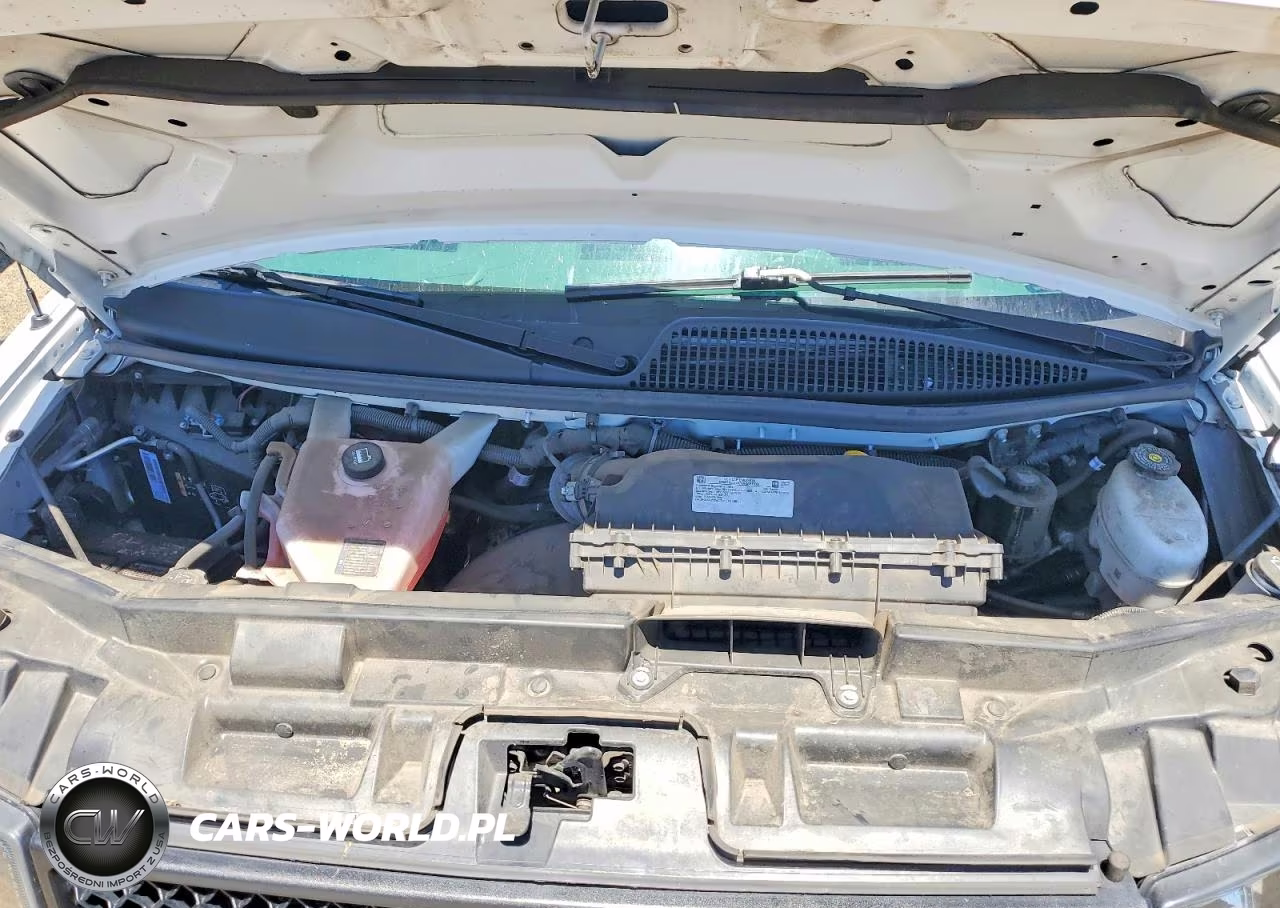 2023 Chevrolet Express G2500 VIN:1GCWGAFP9P1220628 - 11