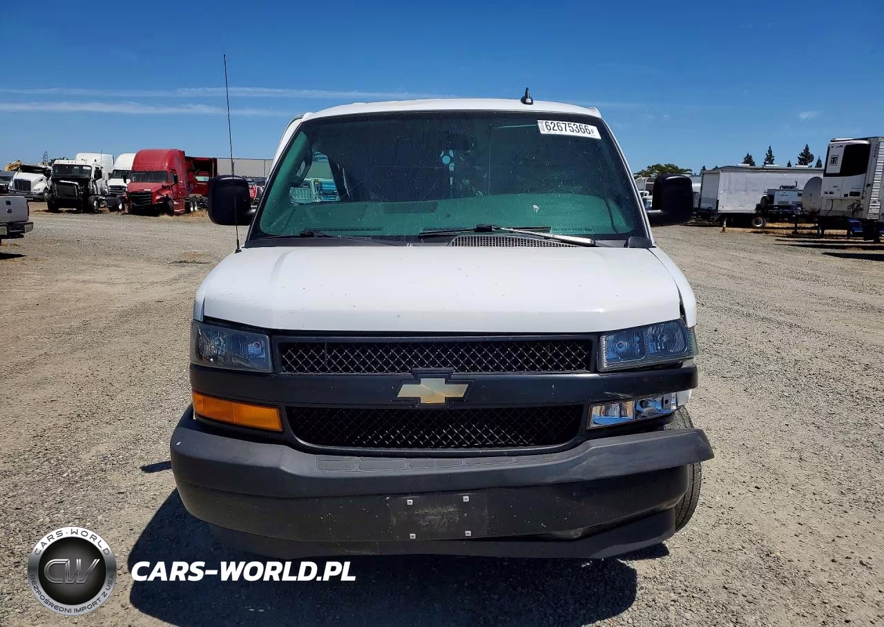 2023 Chevrolet Express G2500 VIN:1GCWGAFP9P1220628 - 5