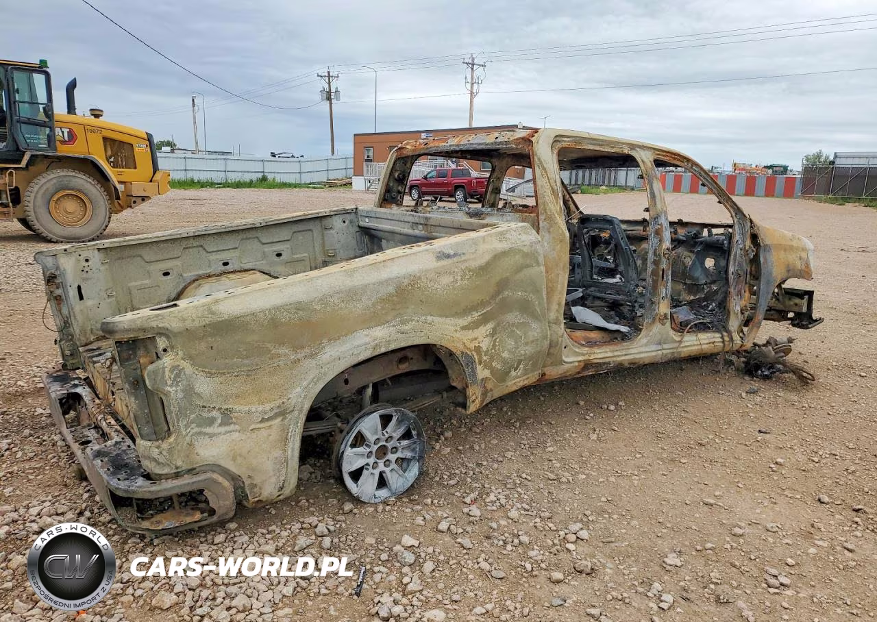 2021 Chevrolet Silverado K1500 Lt VIN:3GCUYDED2MG161965 - 3