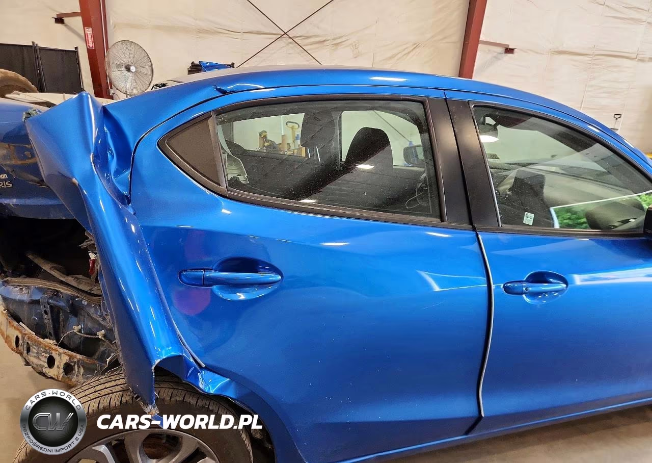 2019 Toyota Yaris VIN:3MYDLBYV3KY508977 - 10
