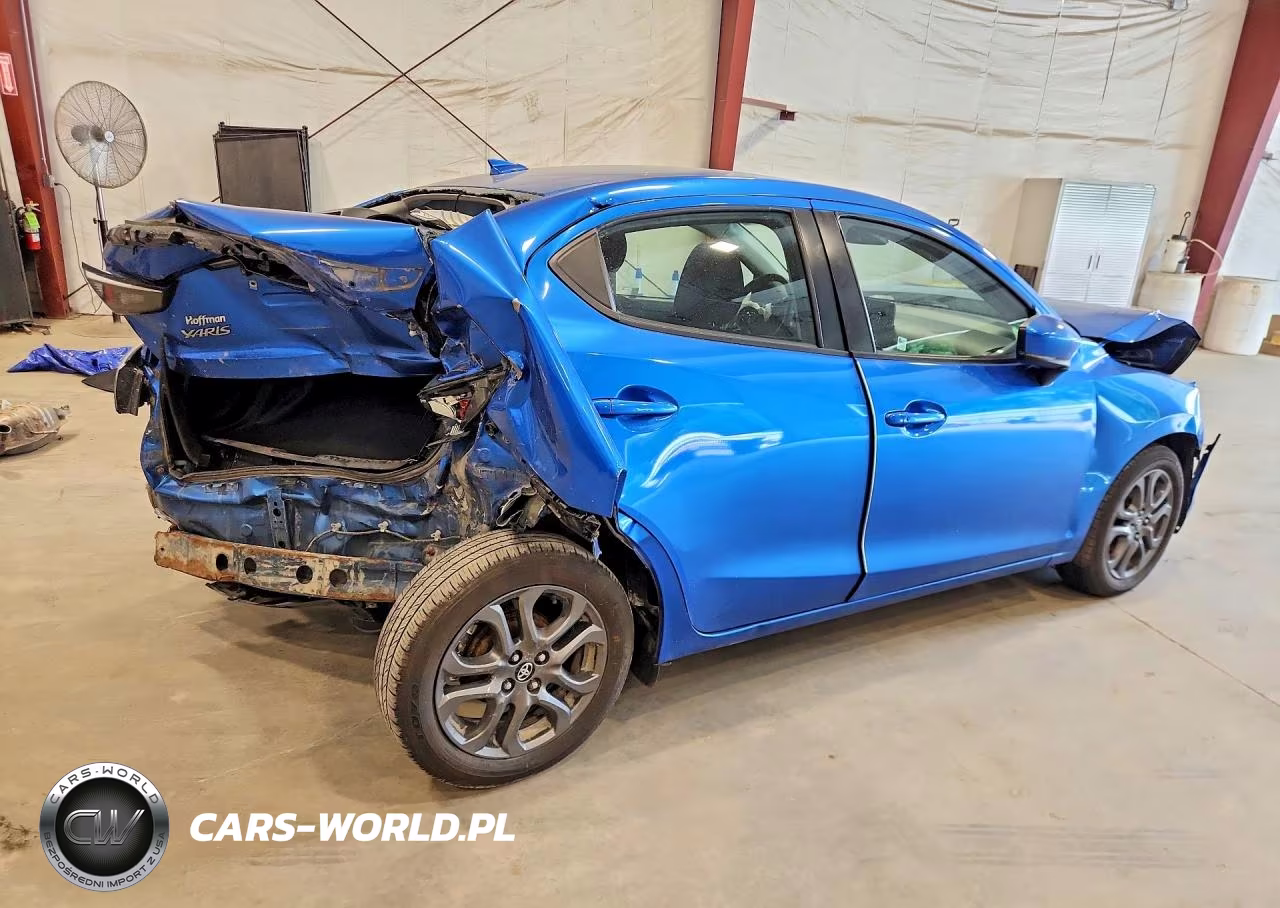 2019 Toyota Yaris VIN:3MYDLBYV3KY508977 - 3