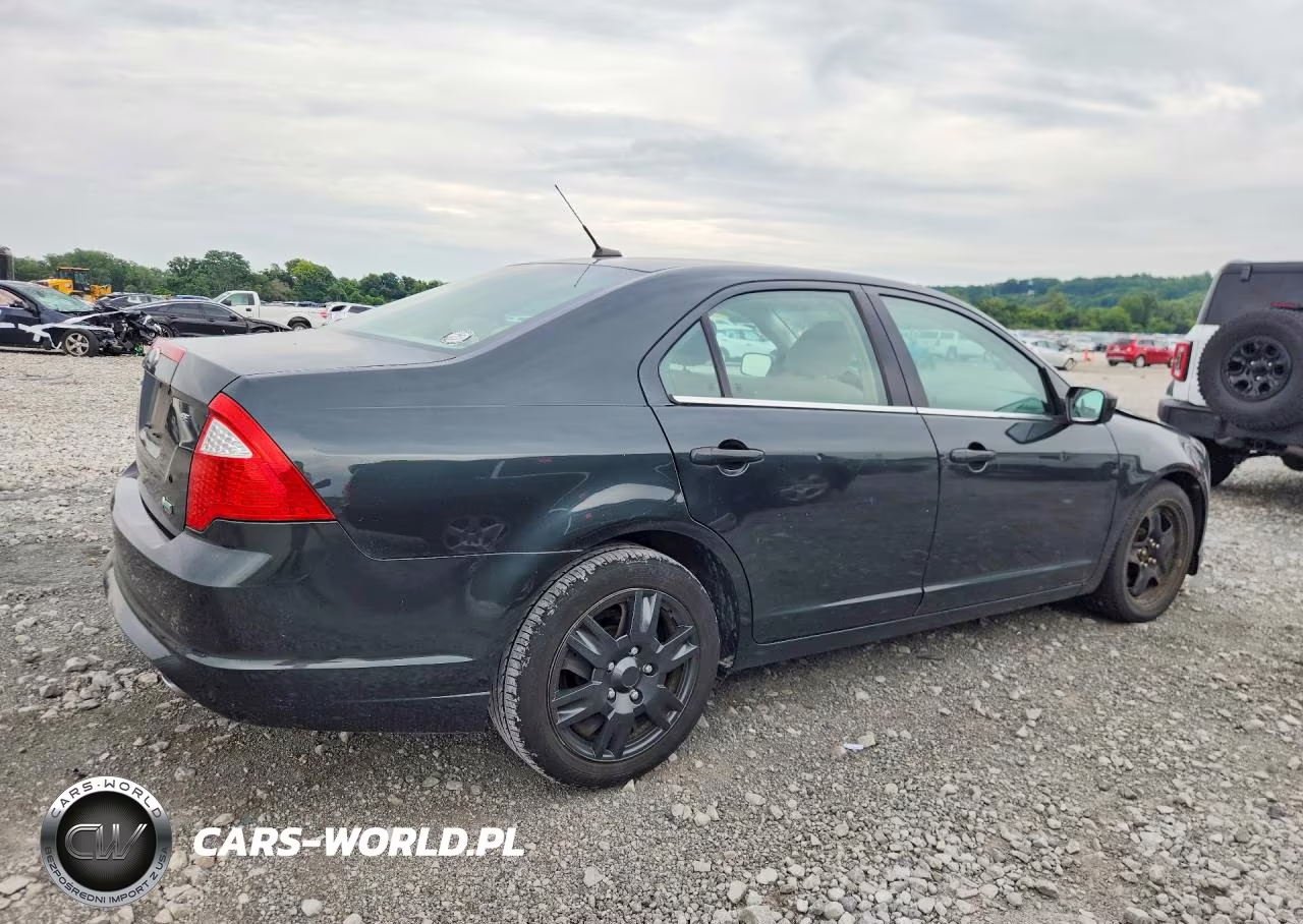 2010 Ford Fusion Se VIN:3FAHP0HG3AR361066 - 3