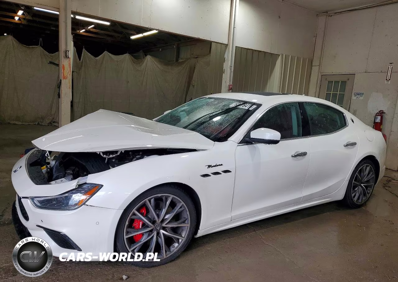 2022 Maserati Ghibli Modena – zdjęcie 1 z 12