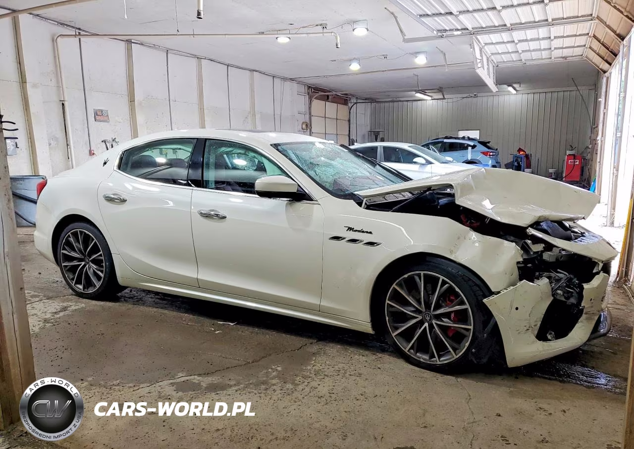 2022 Maserati Ghibli Modena VIN:ZAM57YTM9NX399774 - 4