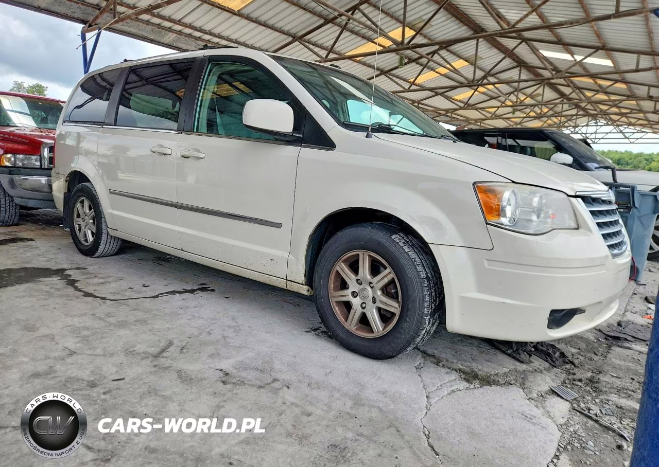 2009 Chrysler Town & Country Touring VIN:2A8HR54109R569709 - 4