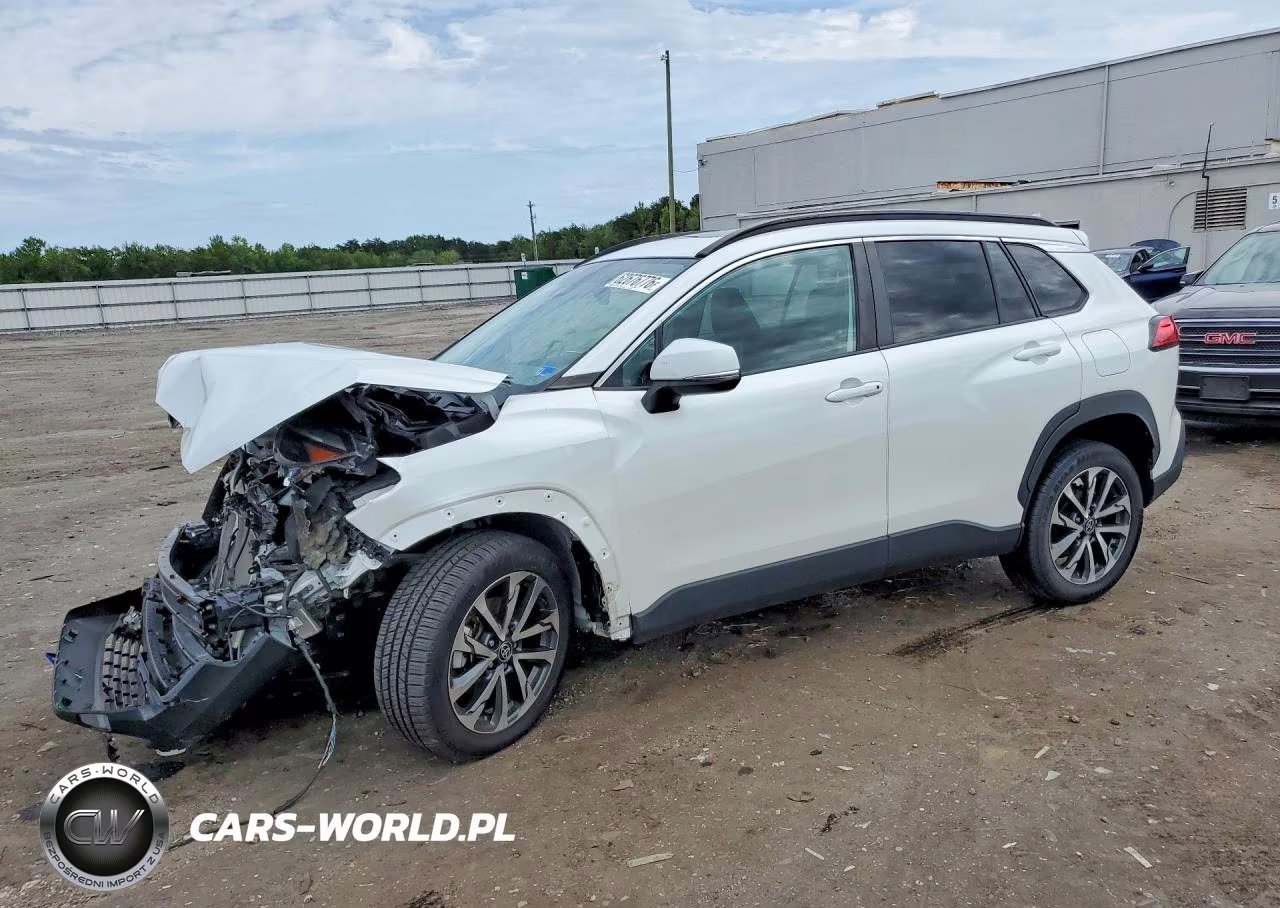 2023 Toyota Corolla Cross Xle VIN:7MUDAABG3PV049625 - 1