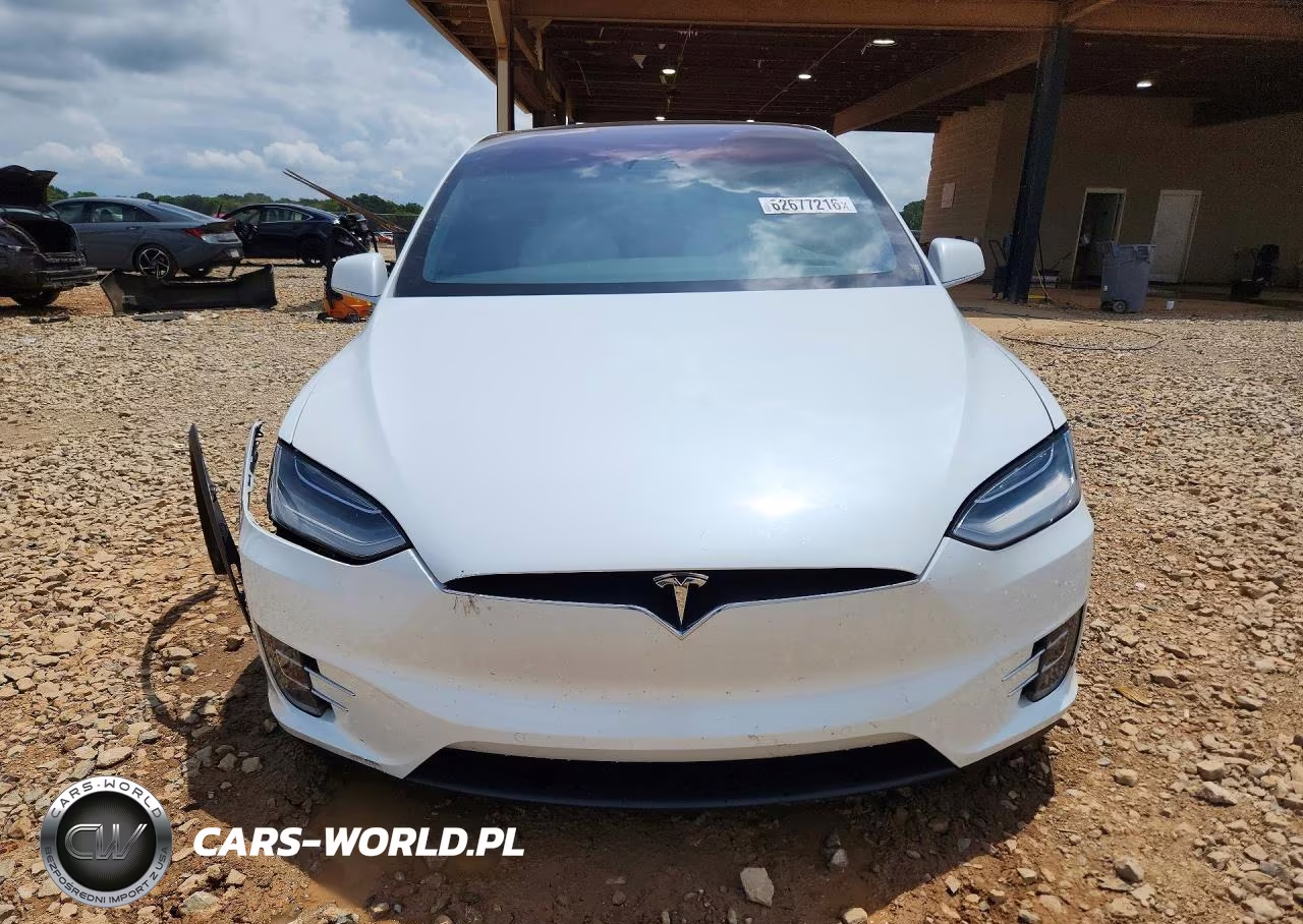 2020 Tesla Model X VIN:5YJXCBE2XLF300064 - 5