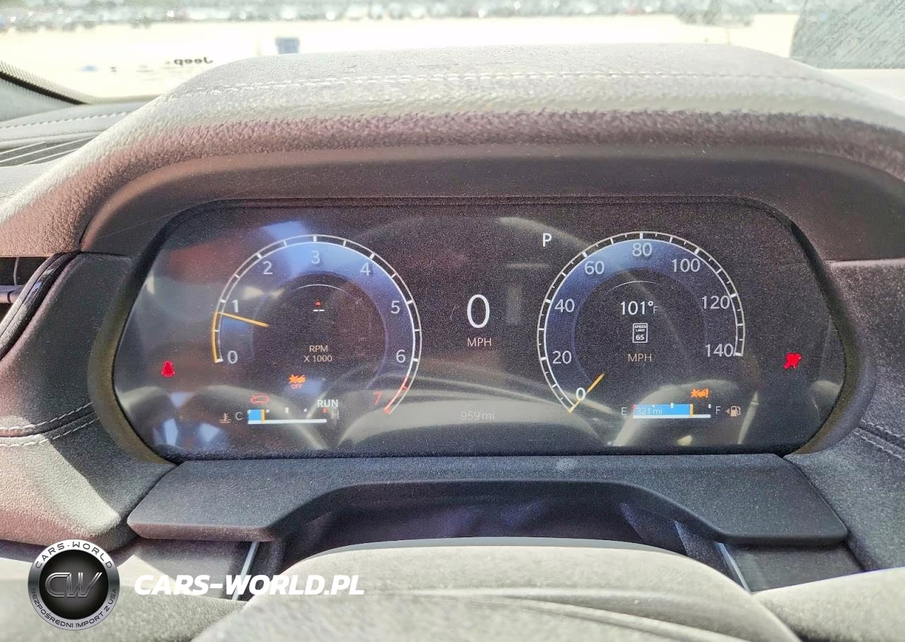 2026 Jeep Grand Cherokee Limited VIN:1C4RJHBR7T8556438 - 9