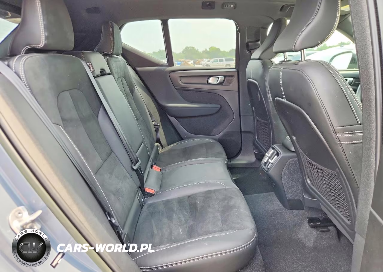2022 Volvo Xc40 T5 R-Design VIN:YV4162UM5N2790044 - 11