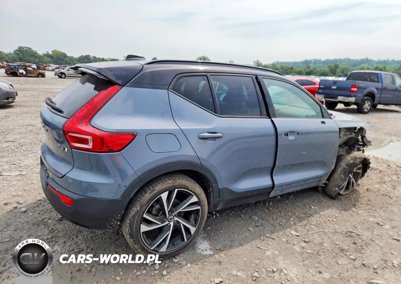 2022 Volvo Xc40 T5 R-Design VIN:YV4162UM5N2790044 - 3