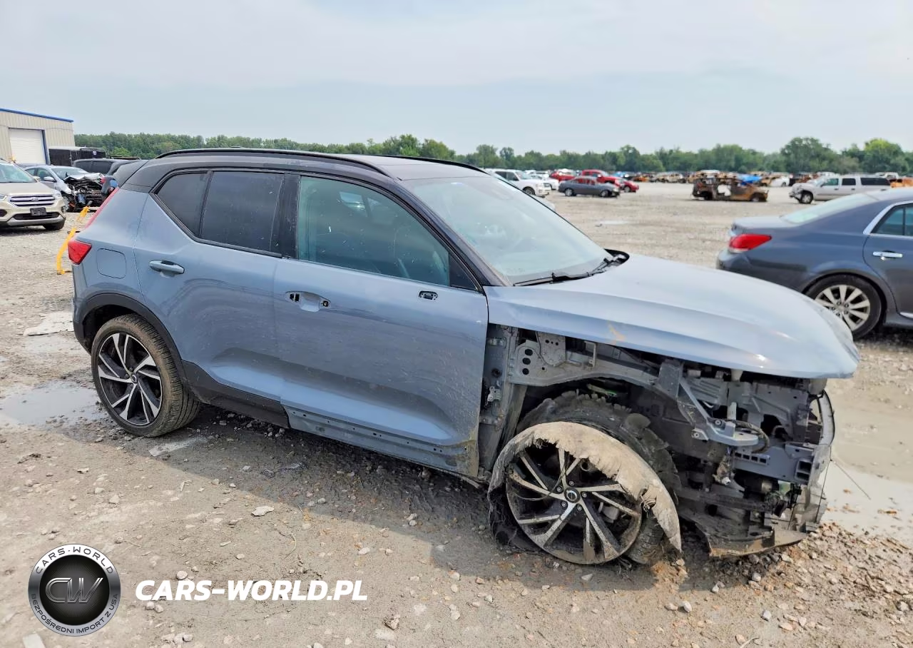 2022 Volvo Xc40 T5 R-Design VIN:YV4162UM5N2790044 - 4