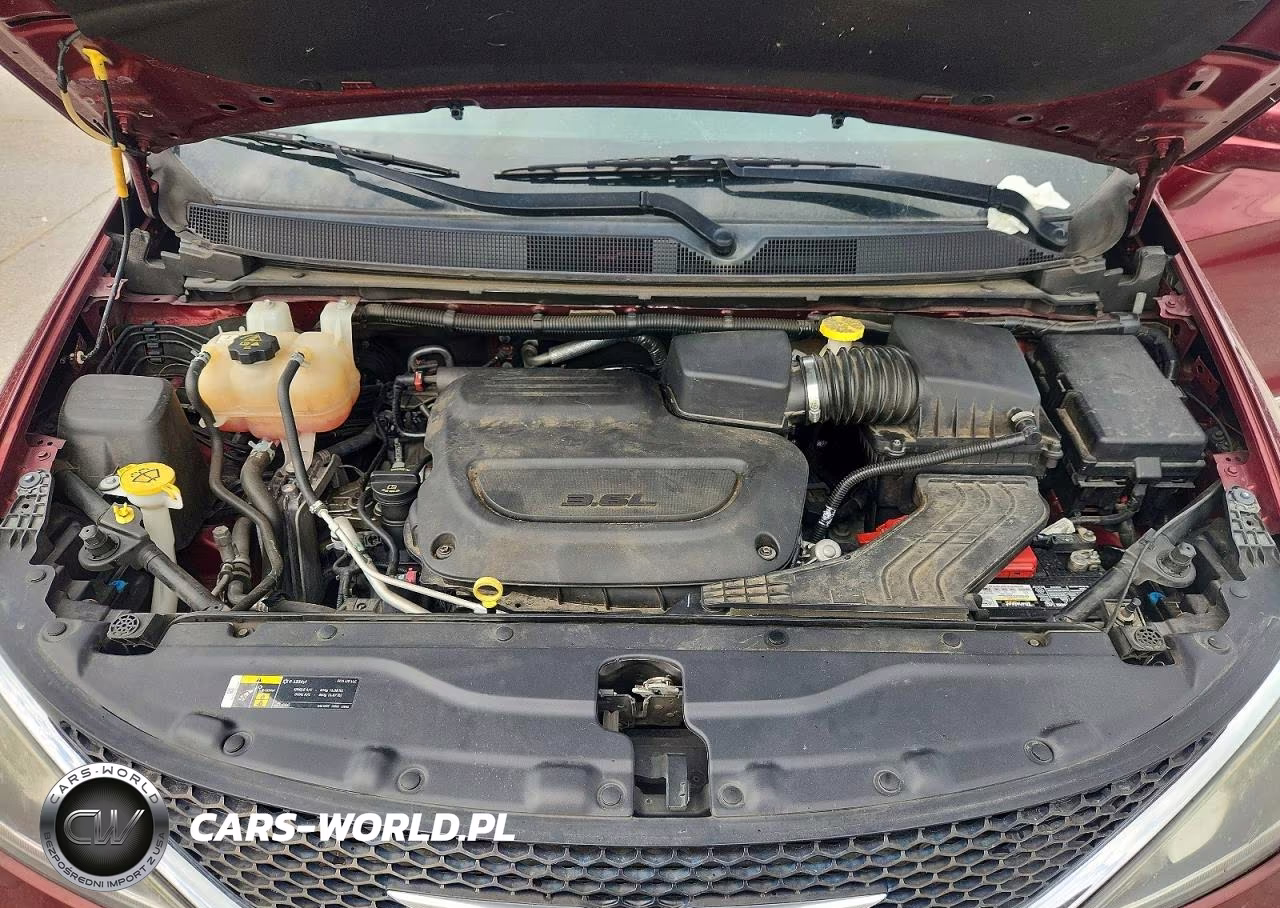 2020 Chrysler Pacifica Touring L VIN:2C4RC1BGXLR124088 - 12