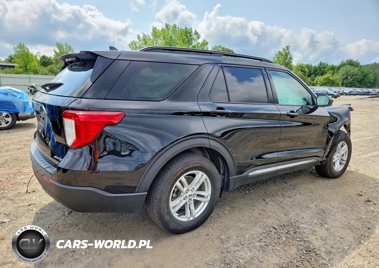 2021 Ford Explorer Xlt VIN:1FMSK8DH2MGB56941 - 3