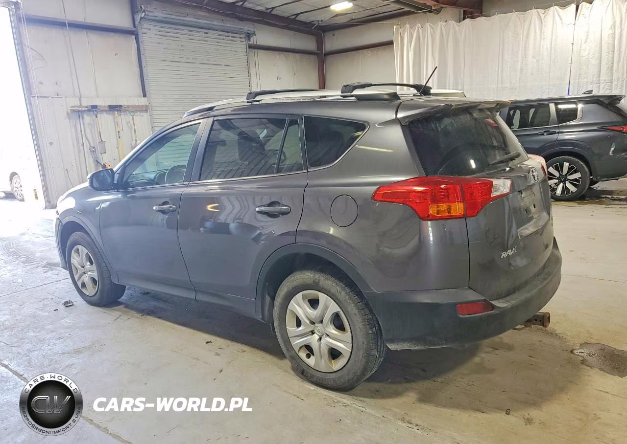 2015 Toyota Rav4 Le VIN:2T3BFREV8FW282411 - 2
