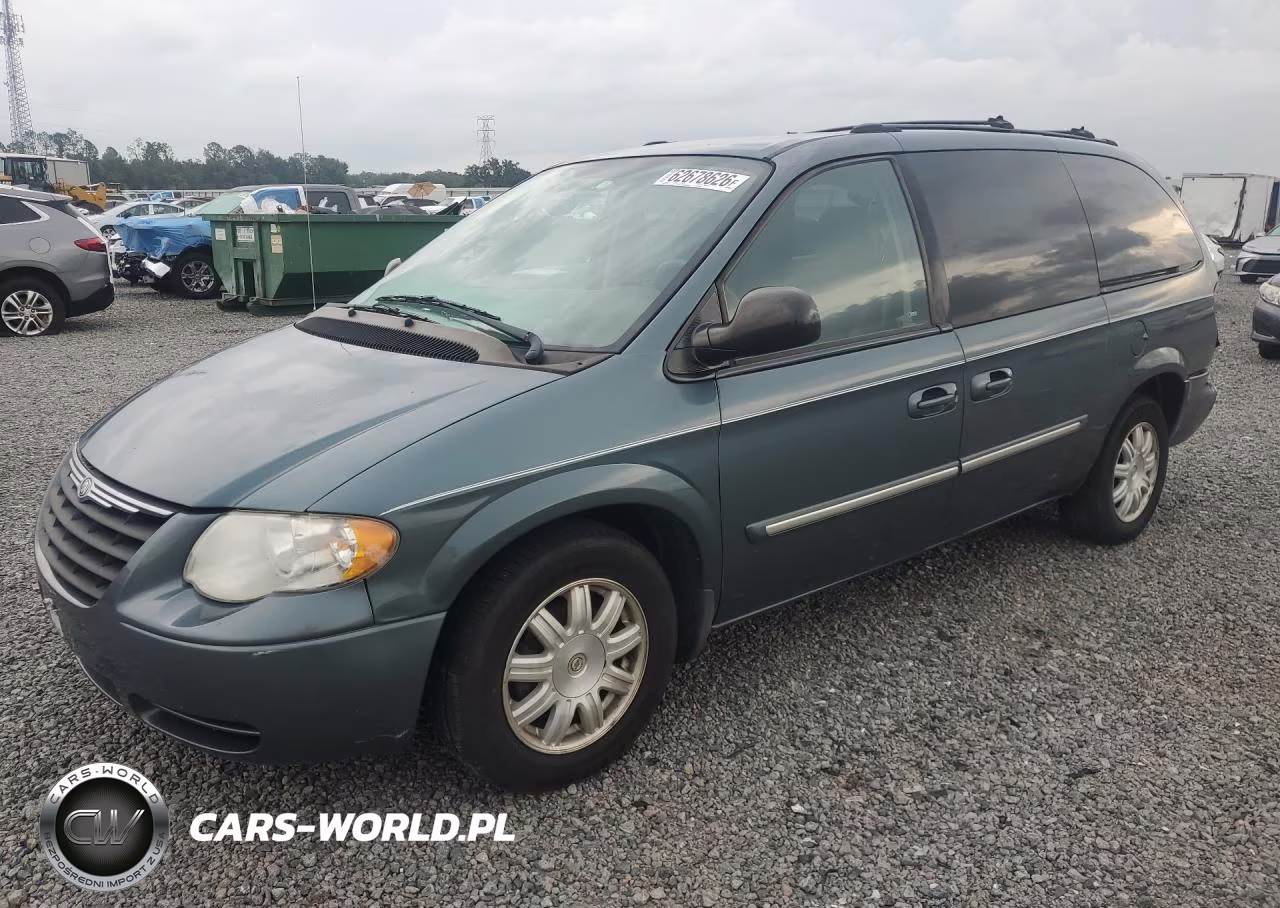 2005 Chrysler Town & Country Touring
