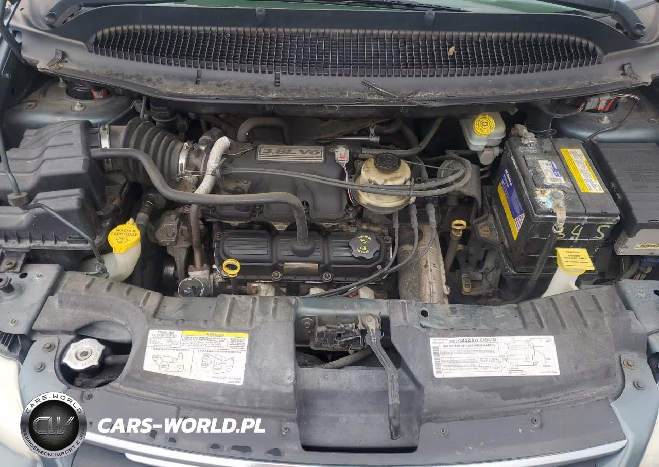 2005 Chrysler Town & Country Touring VIN:2C4GP54L55R313845 - 12