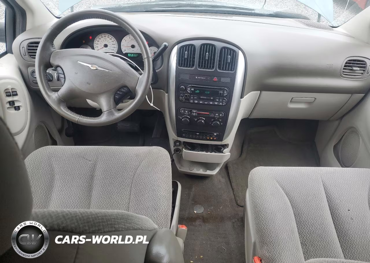 2005 Chrysler Town & Country Touring VIN:2C4GP54L55R313845 - 8