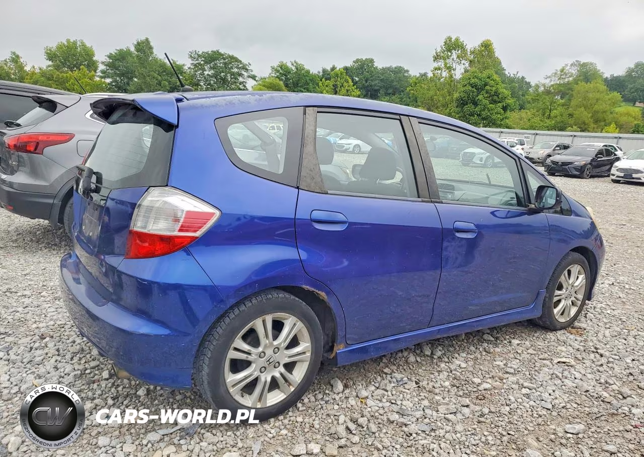 2009 Honda Fit Sport VIN:JHMGE88439S007840 - 3