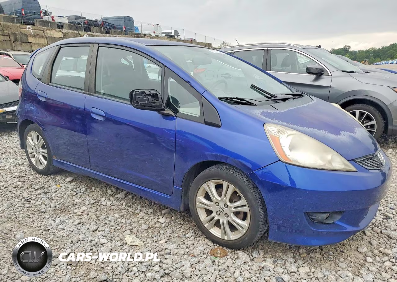 2009 Honda Fit Sport VIN:JHMGE88439S007840 - 4