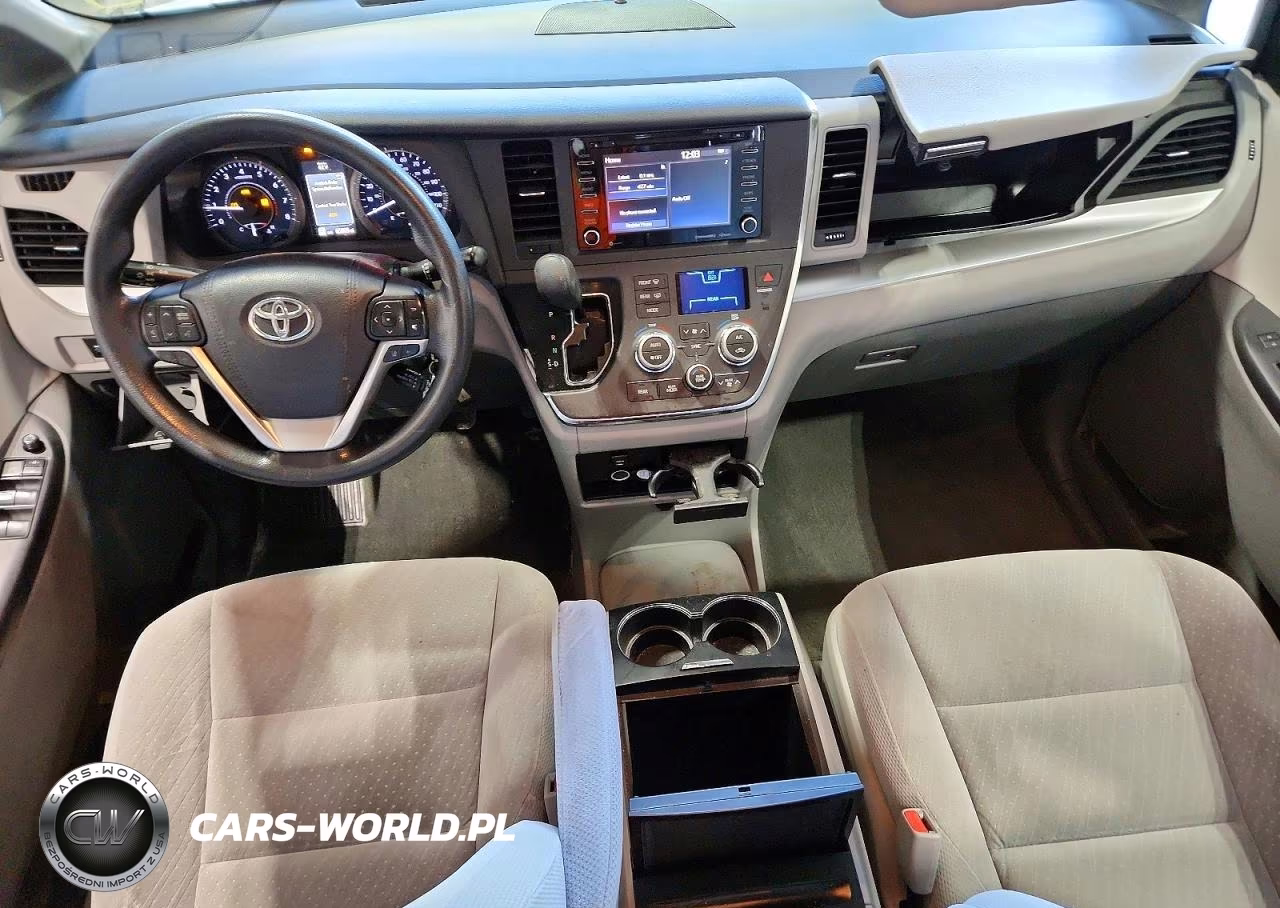 2018 Toyota Sienna Le VIN:5TDKZ3DC4JS938196 - 8
