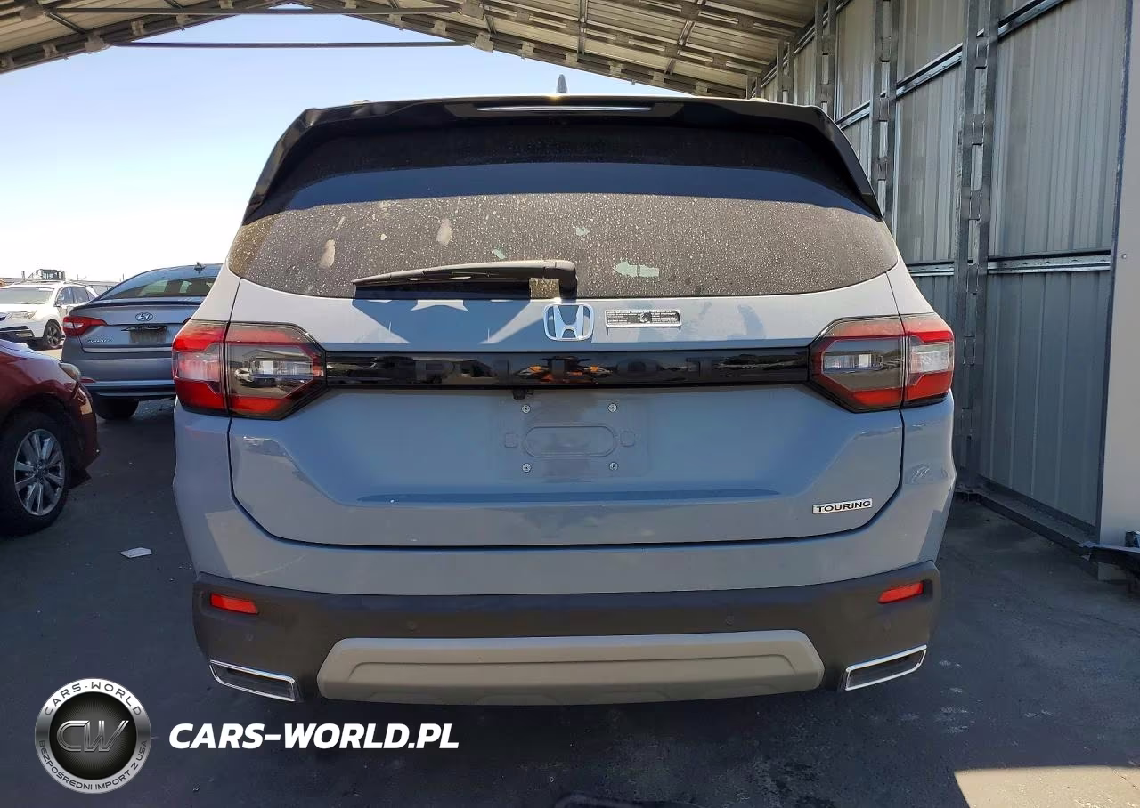 2025 Honda Pilot Touring VIN:5FNYG2H7XSB018523 - 6