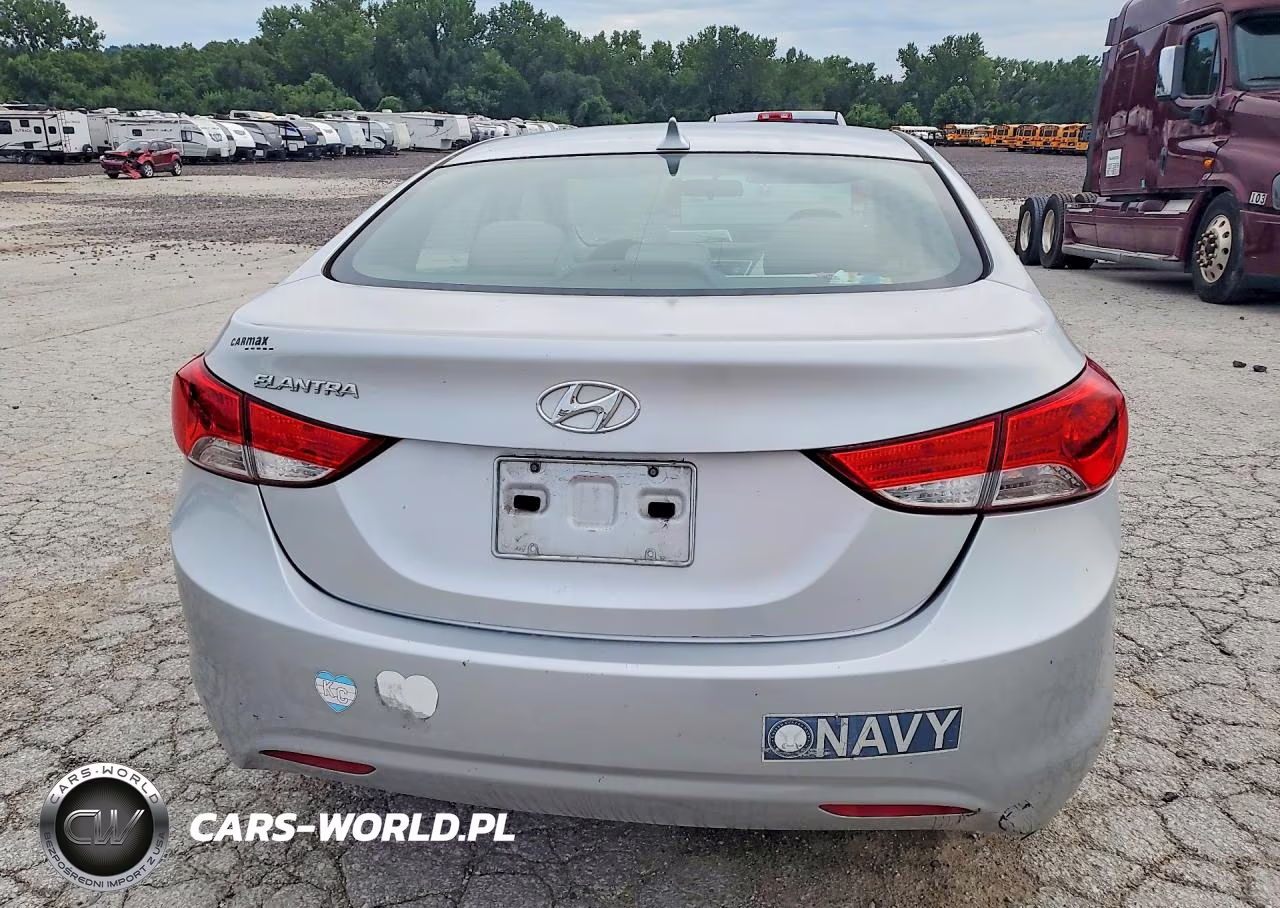 2013 Hyundai Elantra Gls VIN:5NPDH4AE3DH268285 - 6