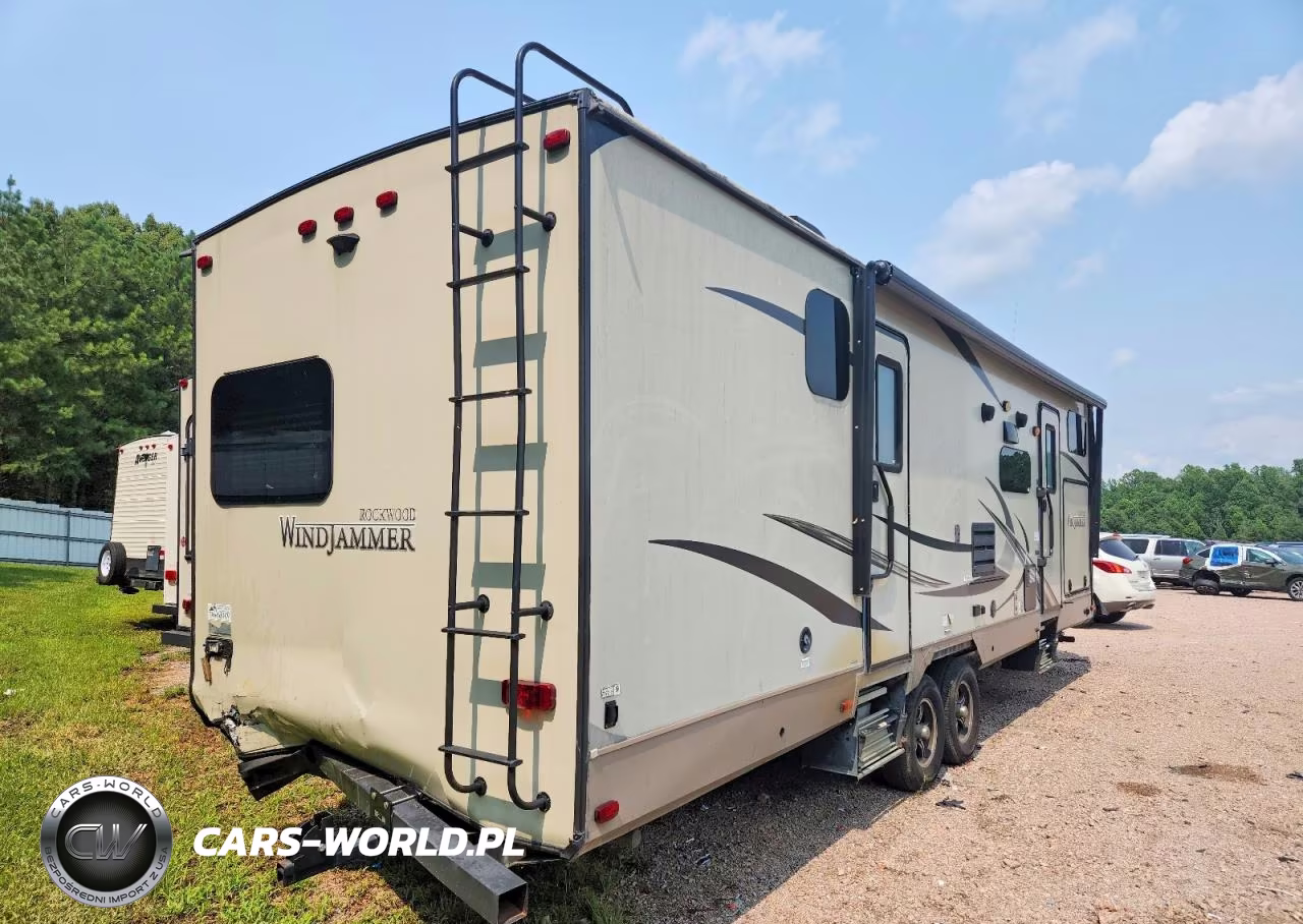 2018 Foresriver Rockwood Camper VIN:4X4TRLF28J1880514 - 4