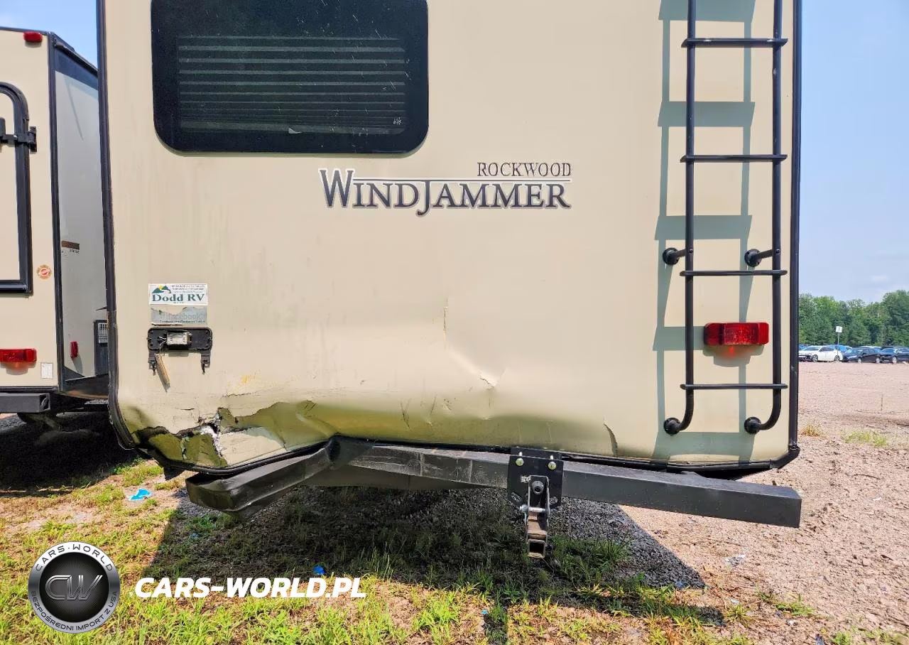 2018 Foresriver Rockwood Camper VIN:4X4TRLF28J1880514 - 9