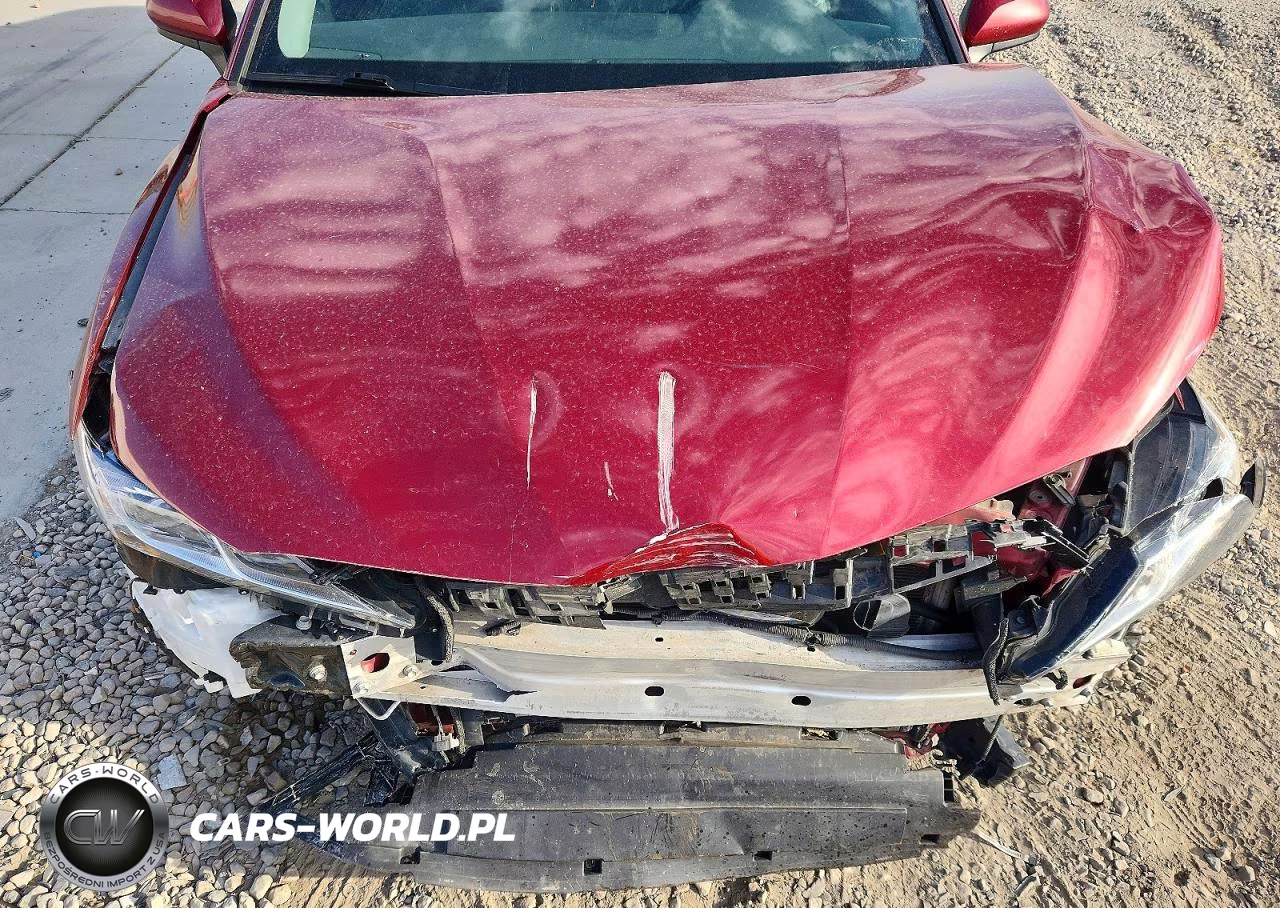 2020 Toyota Camry Le VIN:4T1C31AK6LU531156 - 11
