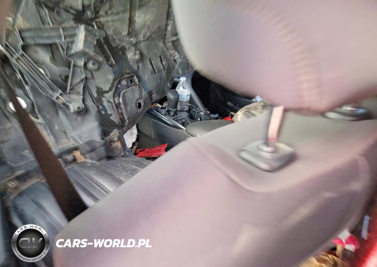 2020 Toyota Camry Le VIN:4T1C31AK6LU531156 - 8