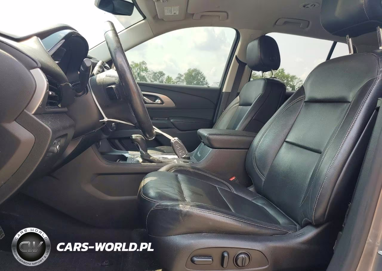 2019 Chevrolet Traverse Lt VIN:1GNERHKW8KJ153046 - 7