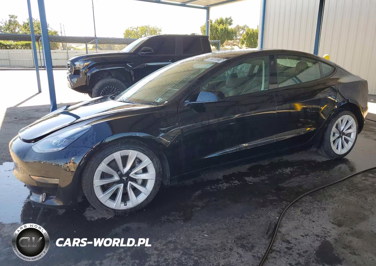 2022 Tesla Model 3 – zdjęcie 1 z 12