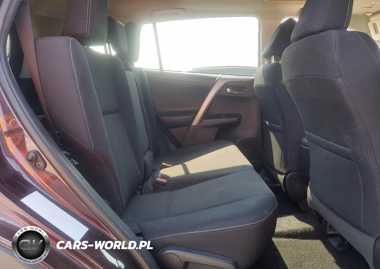 2018 Toyota Rav4 Xle VIN:2T3RFREV6JW797219 - 11