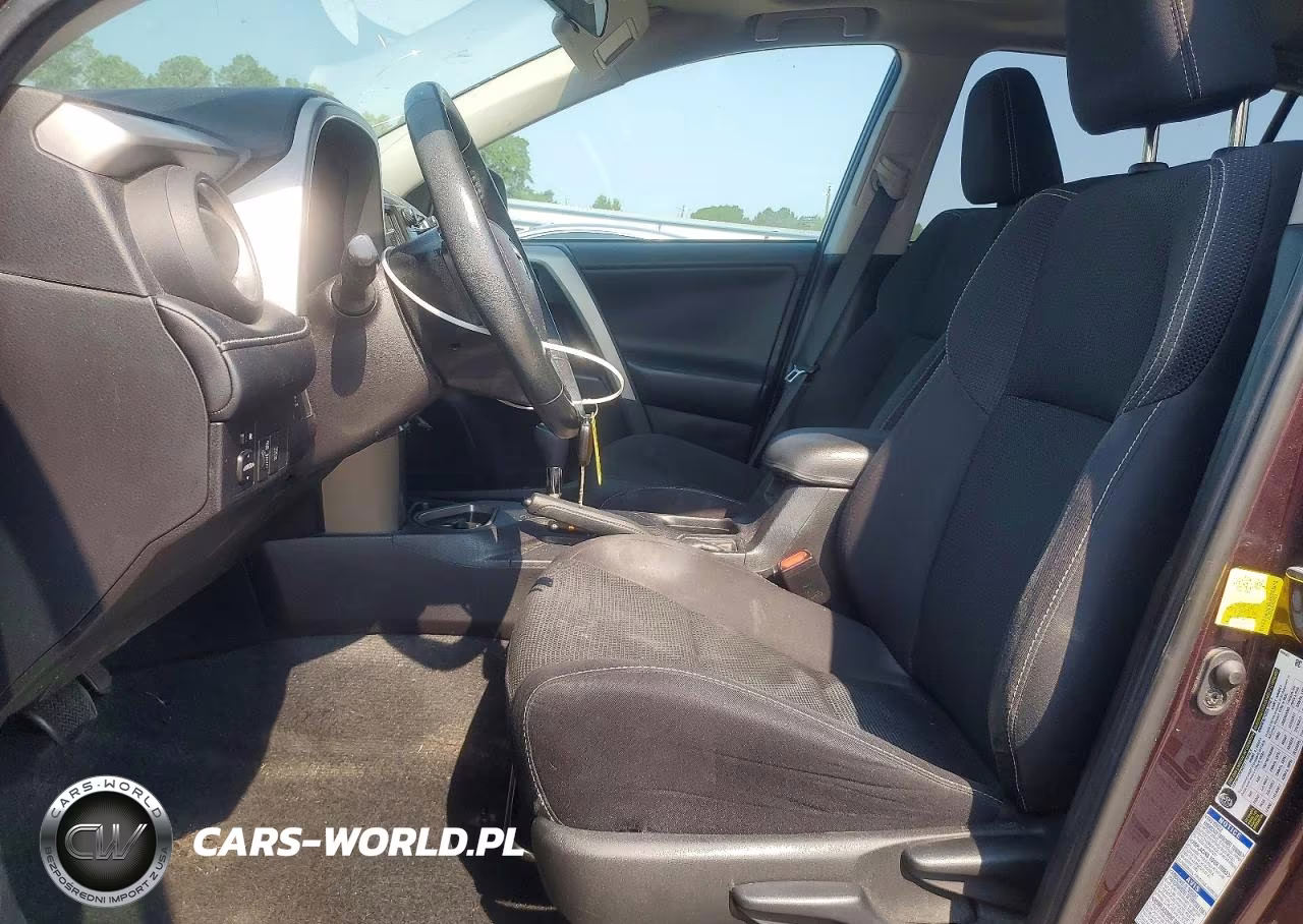 2018 Toyota Rav4 Xle VIN:2T3RFREV6JW797219 - 7