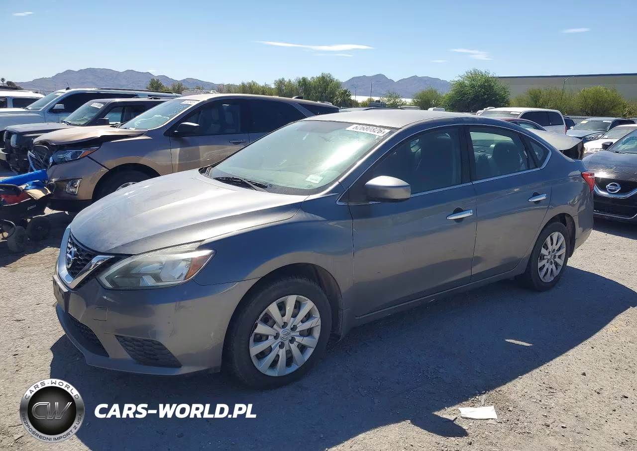 2017 Nissan Sentra S – zdjęcie 1 z 12