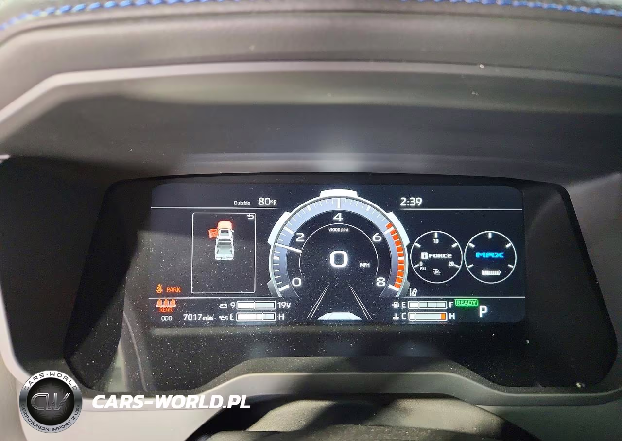2026 Toyota Tundra Hybrid Platinum Hybrid Crewmax 5.5' Bed VIN:5TFNC5DB0TX117241 - 9