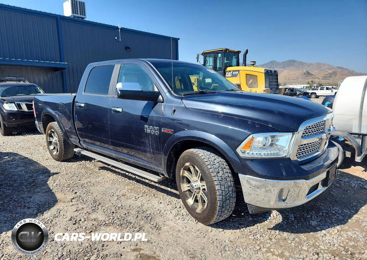 2017 Ram 1500 Laramie VIN:1C6RR7VM1HS748975 - 4