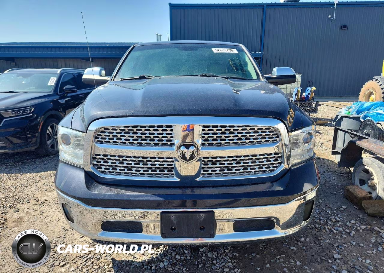 2017 Ram 1500 Laramie VIN:1C6RR7VM1HS748975 - 5