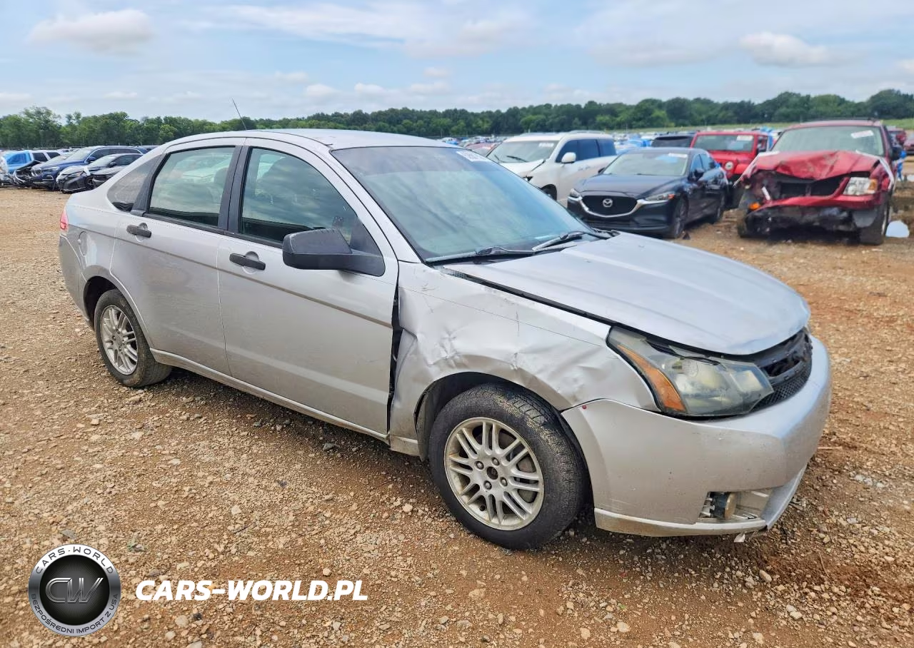 2010 Ford Focus Se VIN:1FAHP3FN1AW198529 - 4