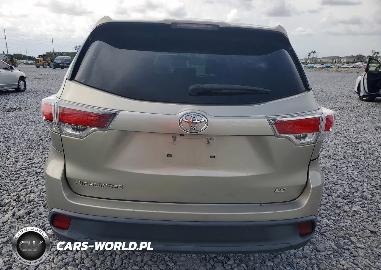 2015 Toyota Highlander Le VIN:5TDZARFH2FS009861 - 6