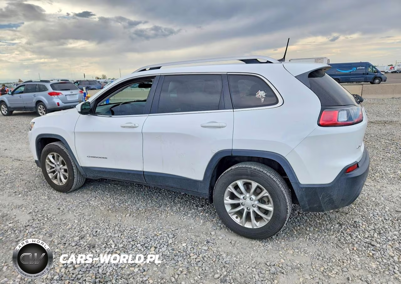 2019 Jeep Cherokee Latitude VIN:1C4PJMCX0KD281370 - 2