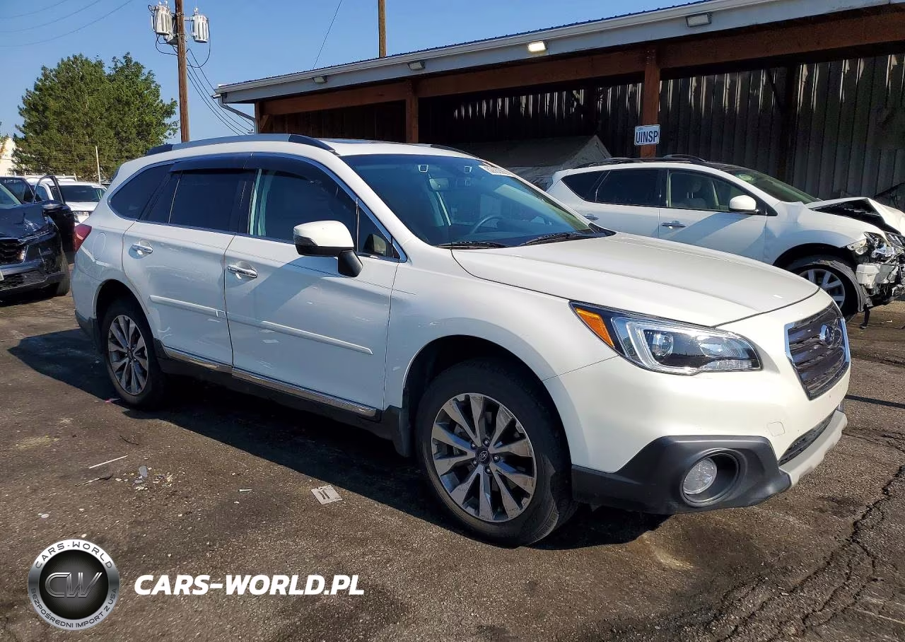 2017 Subaru Outback Touring VIN:4S4BSETC8H3347653 - 4