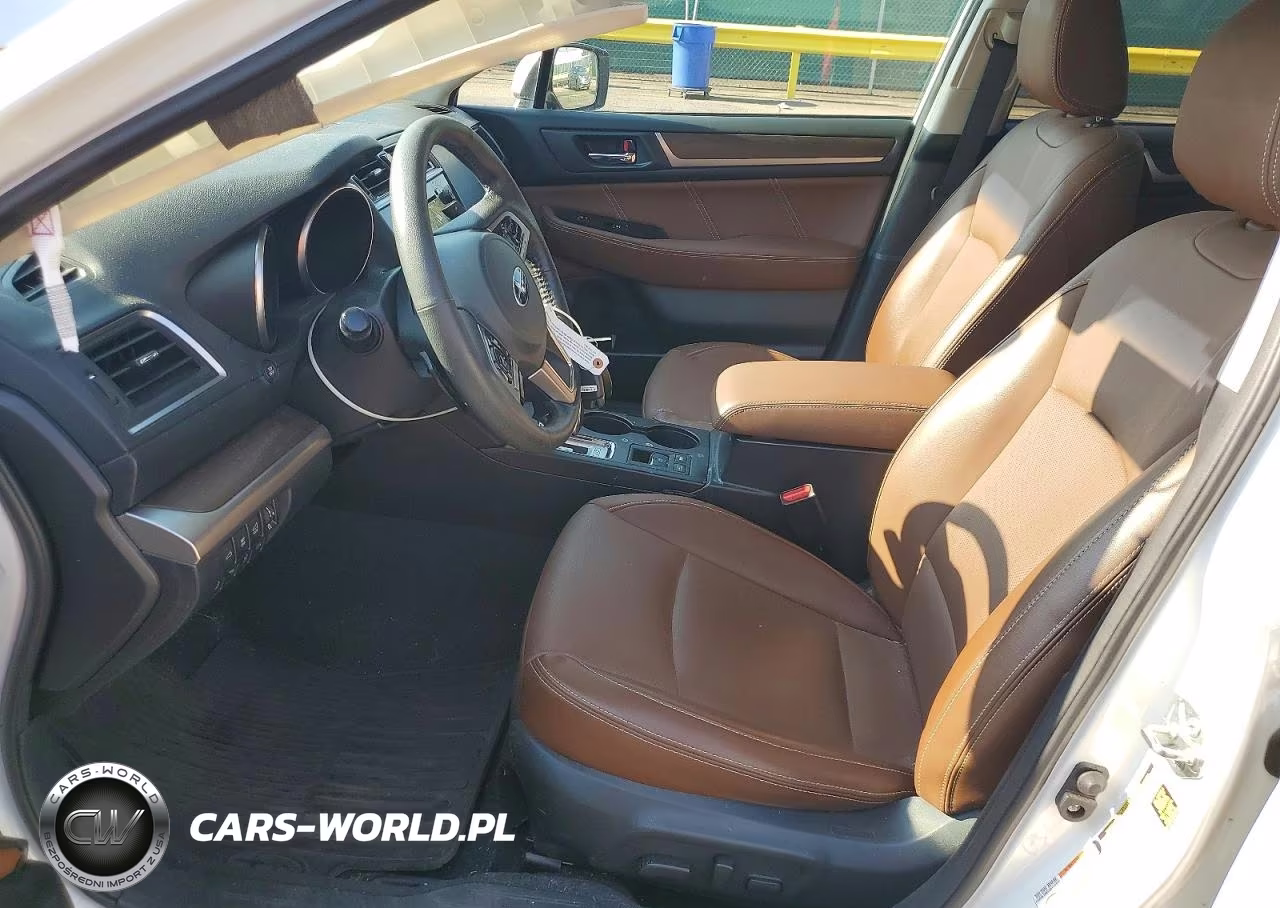2017 Subaru Outback Touring VIN:4S4BSETC8H3347653 - 7