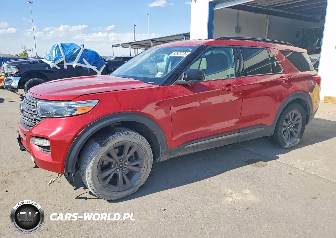 2023 Ford Explorer Xlt