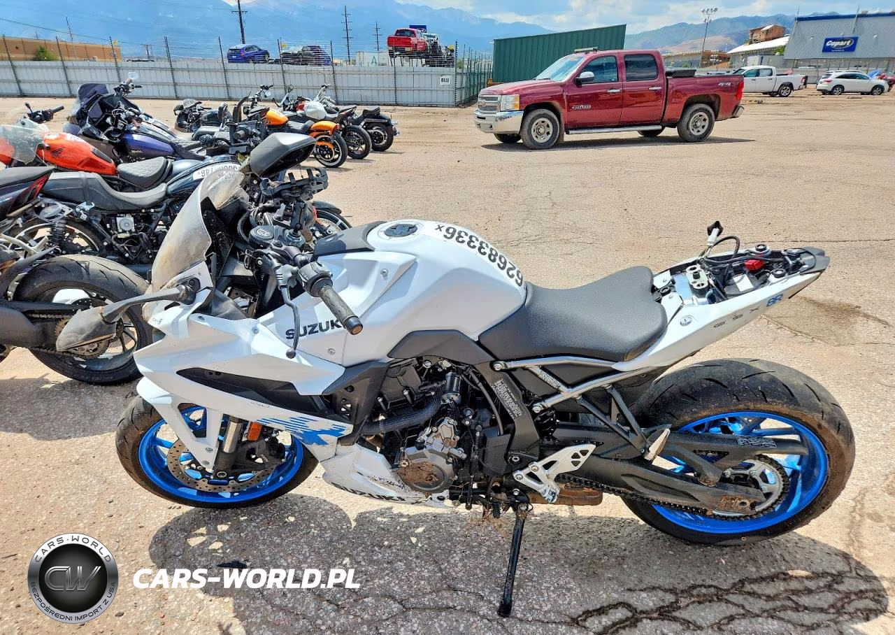 2026 Suzuki Gsx800 F VIN:JS1EM13B9T7102254 - 3